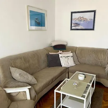 Milka Apartment *